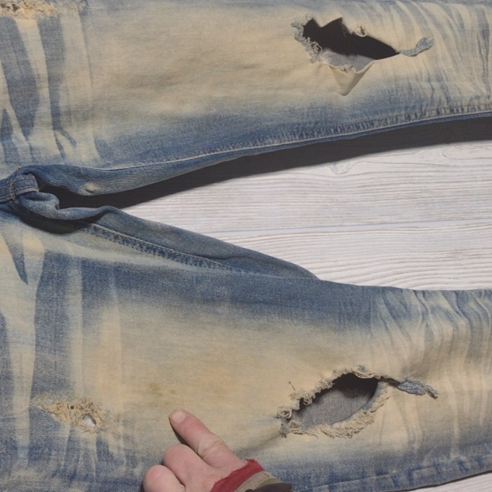 Distressed Copper Rivet Skinny Jeans - Picture 4 of 16